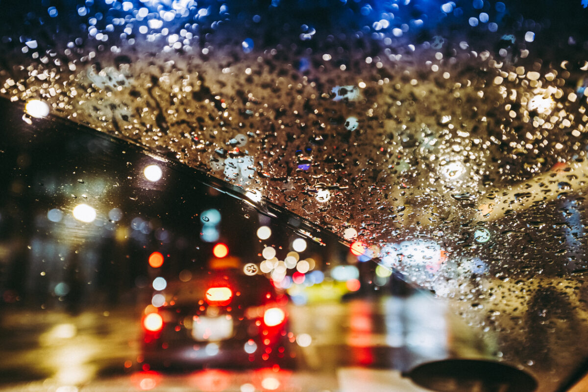 9 Top Tips For Driving In The Rain