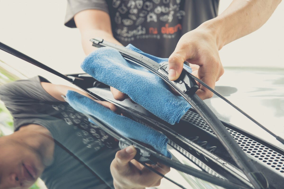 How To Clean And Maintain Your Wiper Blades