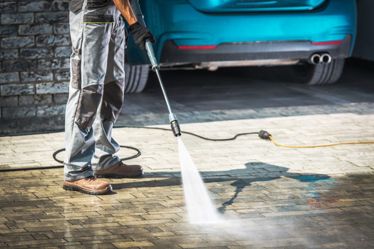 How To Pressure Wash Your Driveway